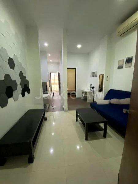 Room (Landed) for Rent in  People's Garden - Image 4